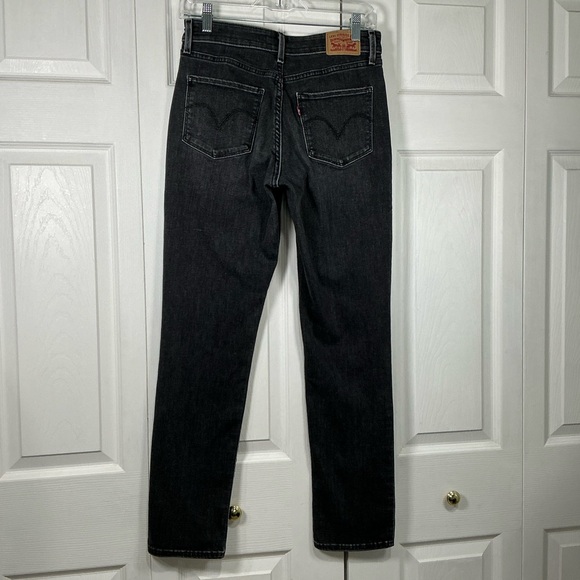 🌹 Levi’s Classic Mid Rise Skinny Black Denim Jeans - Size 8 - Picture 2 of 4